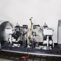 Universal Balancing Machines with Integrated Drill Correction